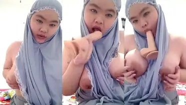 Bokep Indo ABG Montok Mukena Sepong Dildo WOT Asyik