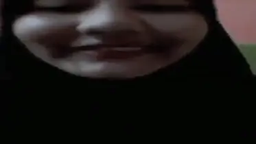 Bokep Jilbab ABG 16 Tahun Malaysia Menggoda WOT